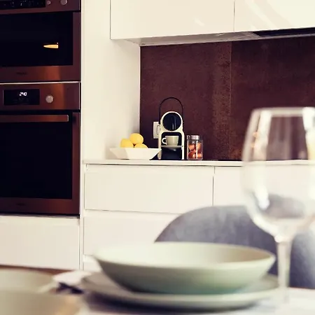 The Riverside Cozy And Spacious * 지로나