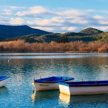The Riverside Lodge Old Town Girona *