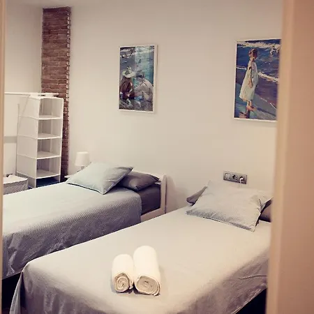 The Riverside Lodge Old Town Girona 아파트 *