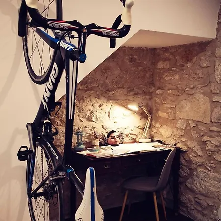 아파트 The Riverside Lodge Old Town Girona 지로나